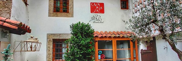 fachada de casa de la sal desde el patio